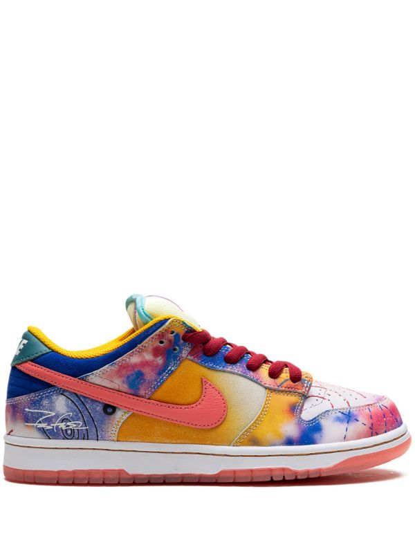Dunk Low SB "Friends & Family - Futura Laboratories - Sunblush" sneakers